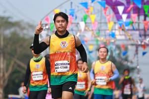 BIB: 42560
                            <button type="button" onclick="openModal(9922122)" class="btn btn-primary btn-sm float-right btn-popup" data-toggle="modal" data-target=".modal-high-quality">
                        <i class="fas fa-shopping-cart"></i> Add to Cart
                    </button>
                                            <button type="button" onclick="isThisMe(9922122, true)" class="btn btn-success btn-sm float-right btn-popup btn-isme hidden" data-toggle="tooltip" data-placement="bottom" title="นี่คือรูปของคุณใช่ไหม คลิกที่นี่เพื่อเอาเข้าอัลบั้ม">
                        <i class="fas fa-plus"></i> Add to album
                    </button>
                    <button type="button" onclick="isThisMe(9922122, false)" class="btn btn-warning btn-sm float-right btn-popup btn-isnotme hidden">
                        <i class="fas fa-ban"></i> Remove from album
                    </button>